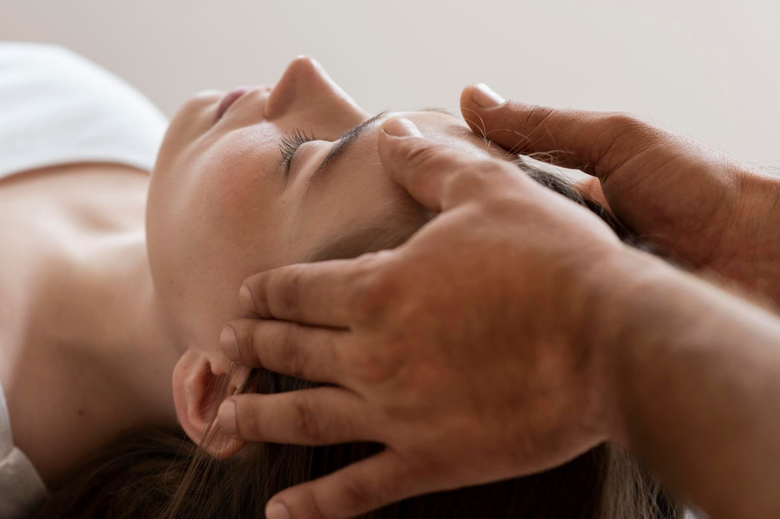 head massage therapy